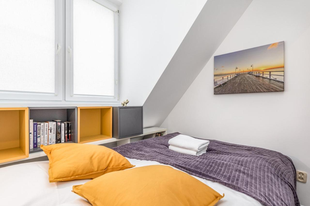 Family Three Bedroom Podczele Sunrise By Renters Apartament *